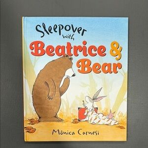 Sleepover with Beatrice & Bear Book Mônica Carnesi